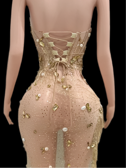 Diva in gold