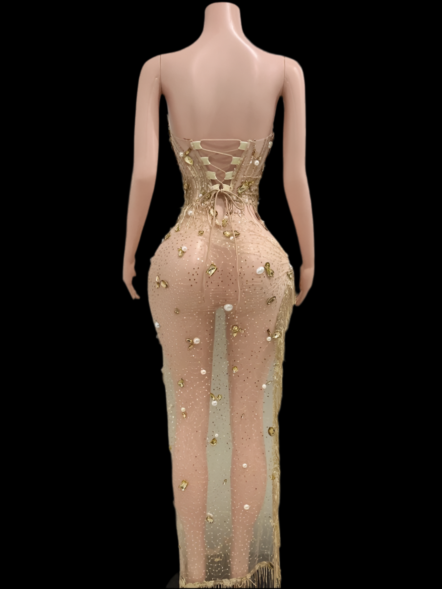 Diva in gold